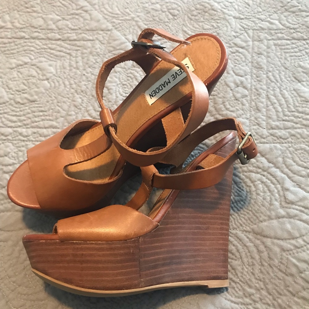 Super cute platform wedges